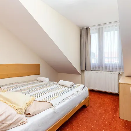 Milosna Bed & Breakfast 3*