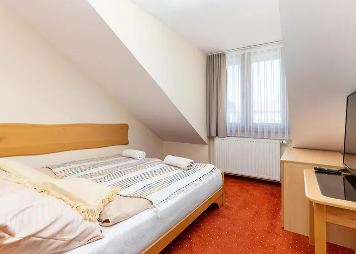 Milosna Bed & Breakfast 3*